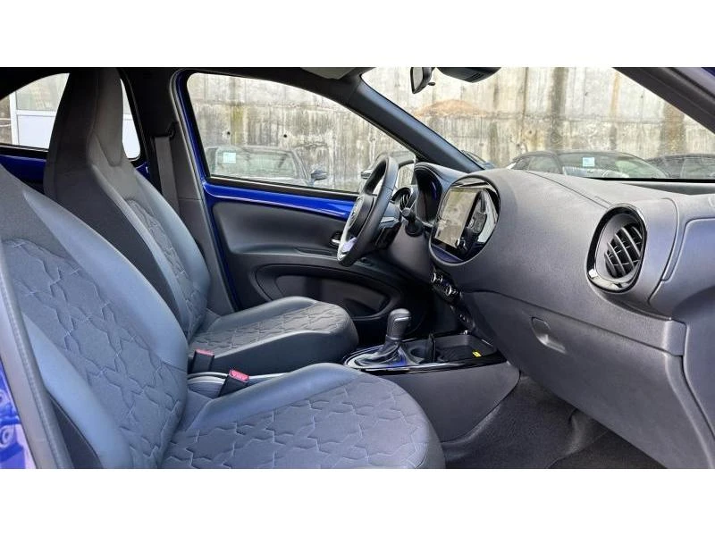 Toyota Aygo X 1.0 ENVY CVT MY24 - изображение 6