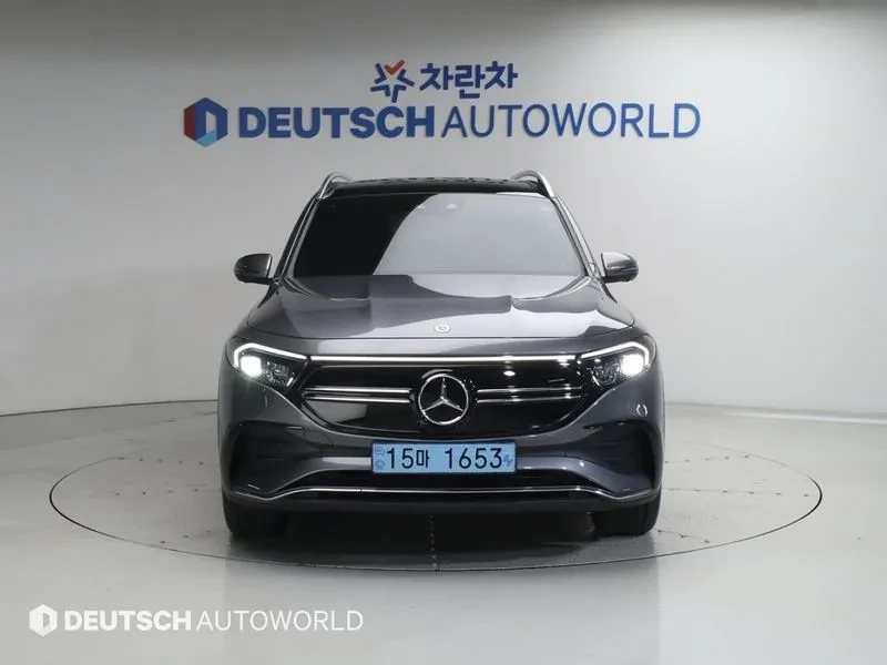 Mercedes-Benz EQB X243 Eqb300 4Matic Amg Line, снимка 3 - Автомобили и джипове - 55044151