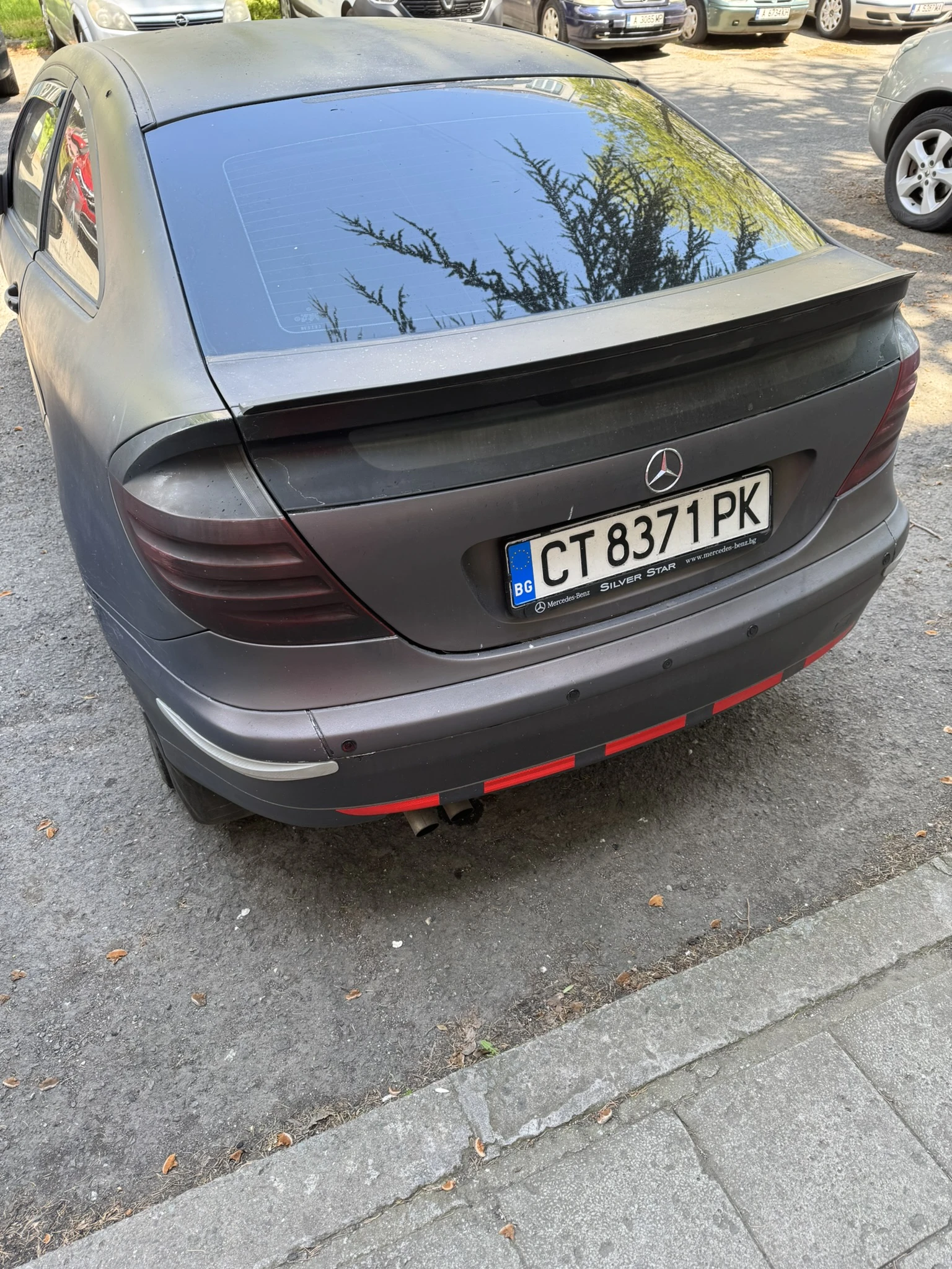 Mercedes-Benz C 180  - изображение 2