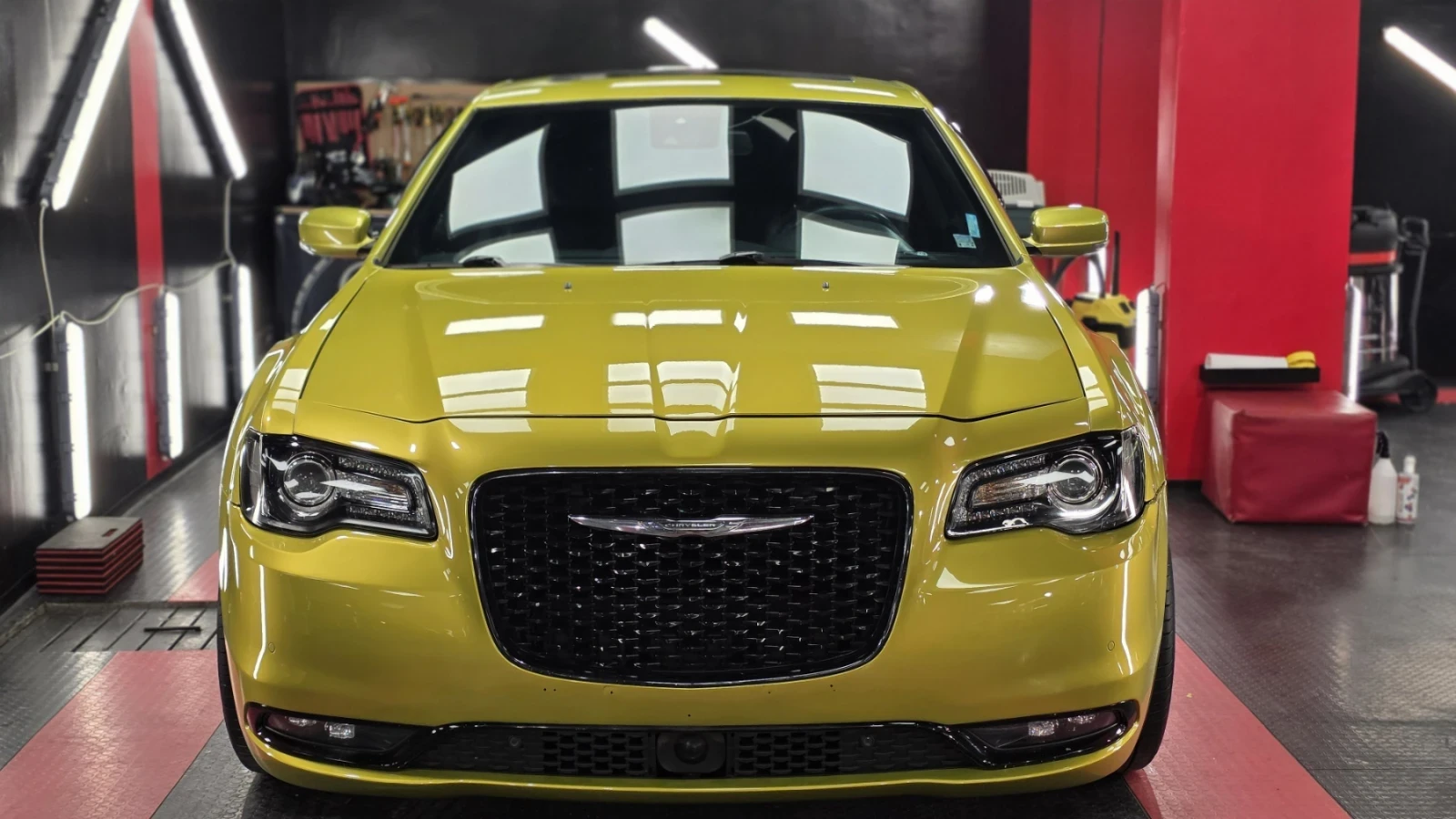 Chrysler 300c  - изображение 2
