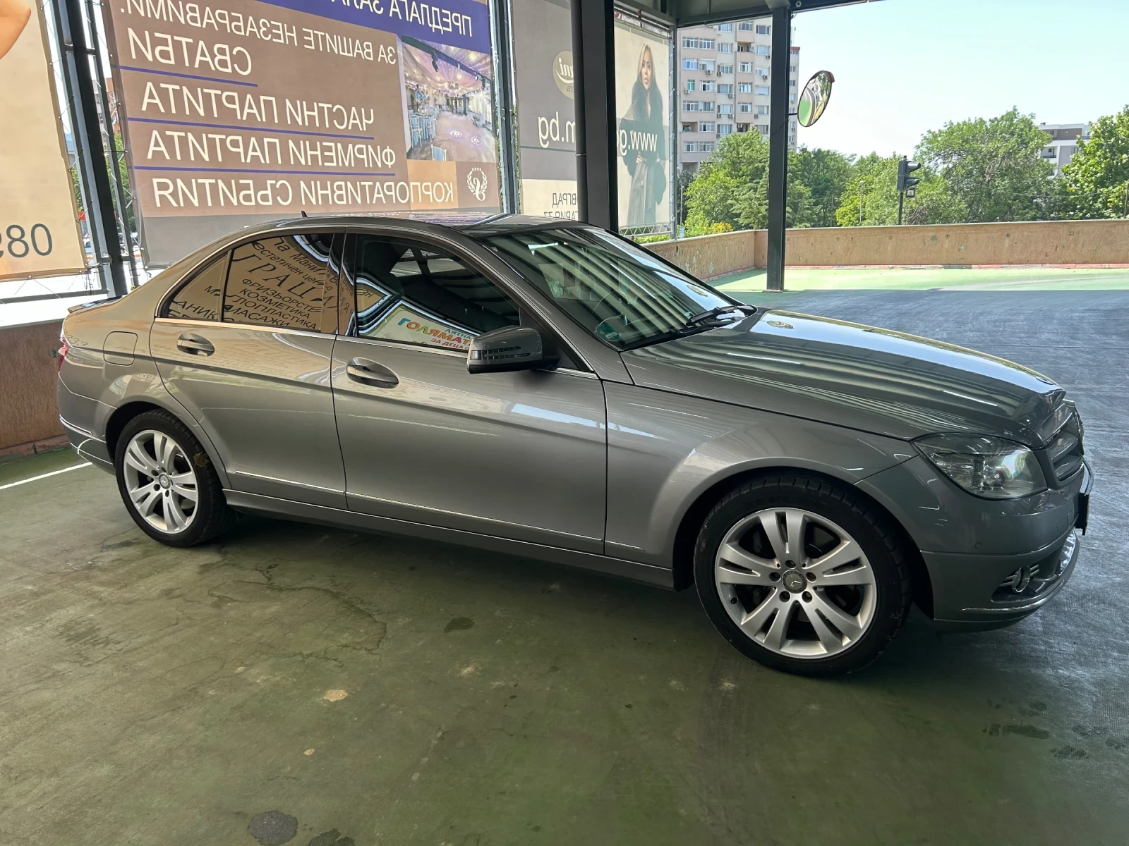 Mercedes-Benz C 350  - изображение 2