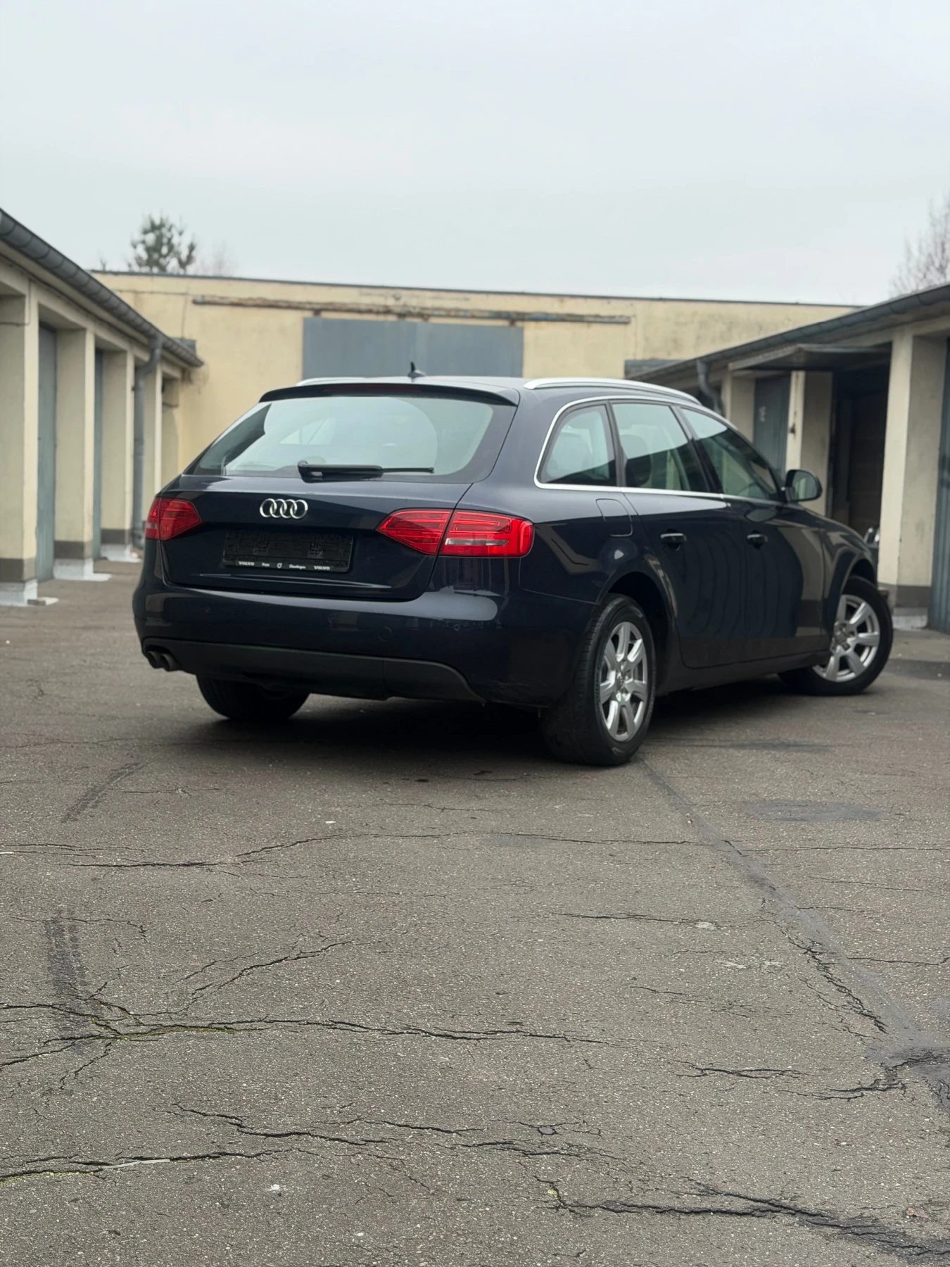 Audi A4 2.0TDI - изображение 4