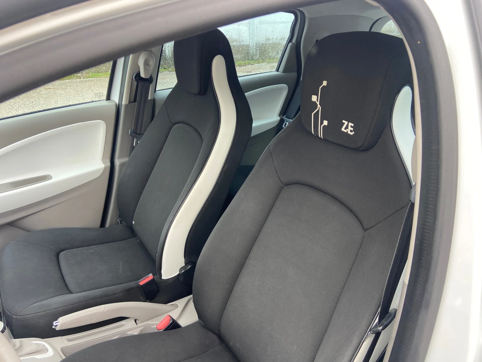 Renault Zoe  - изображение 8