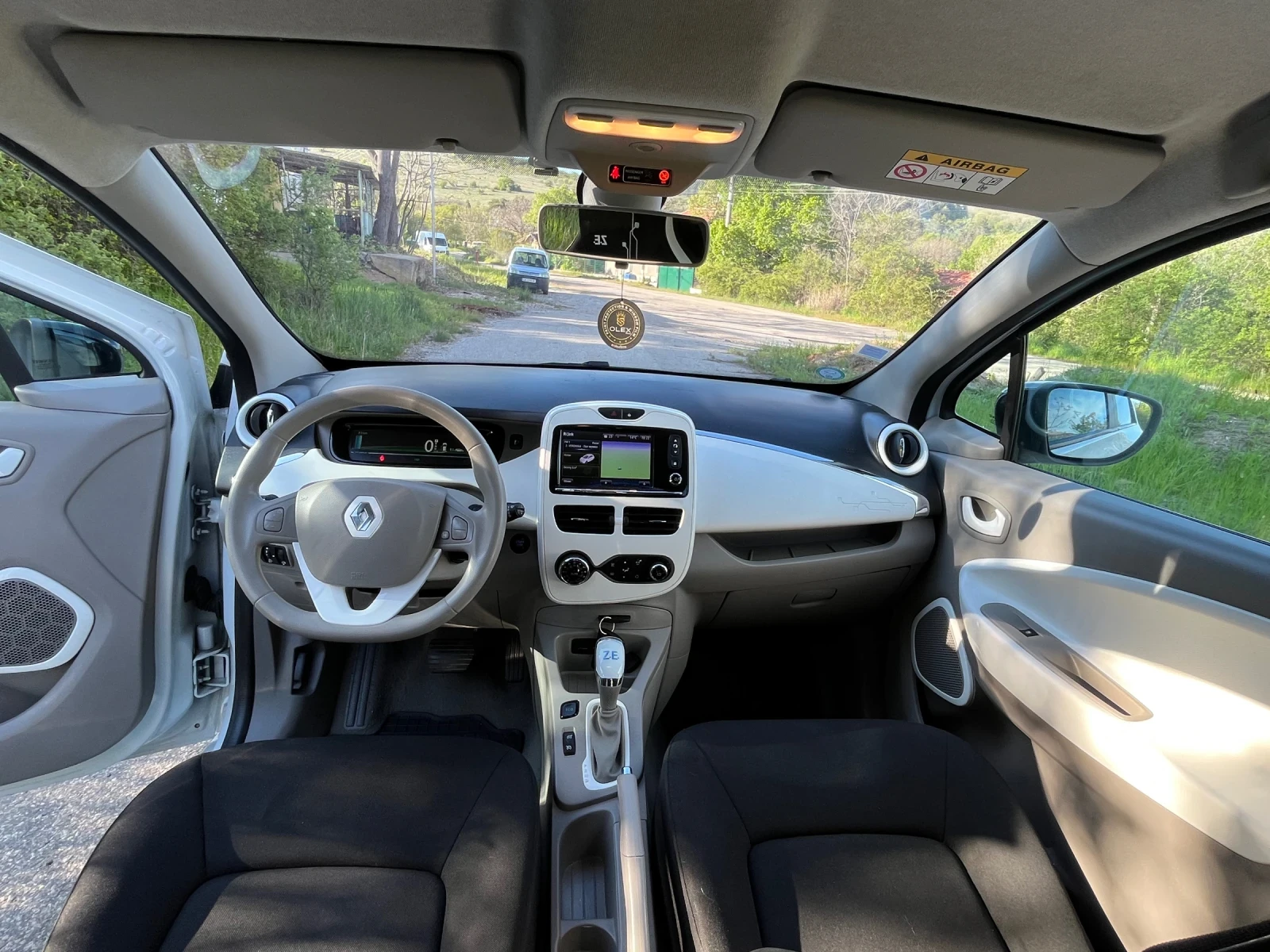 Renault Zoe  intens, снимка 16 - Автомобили и джипове - 54532571