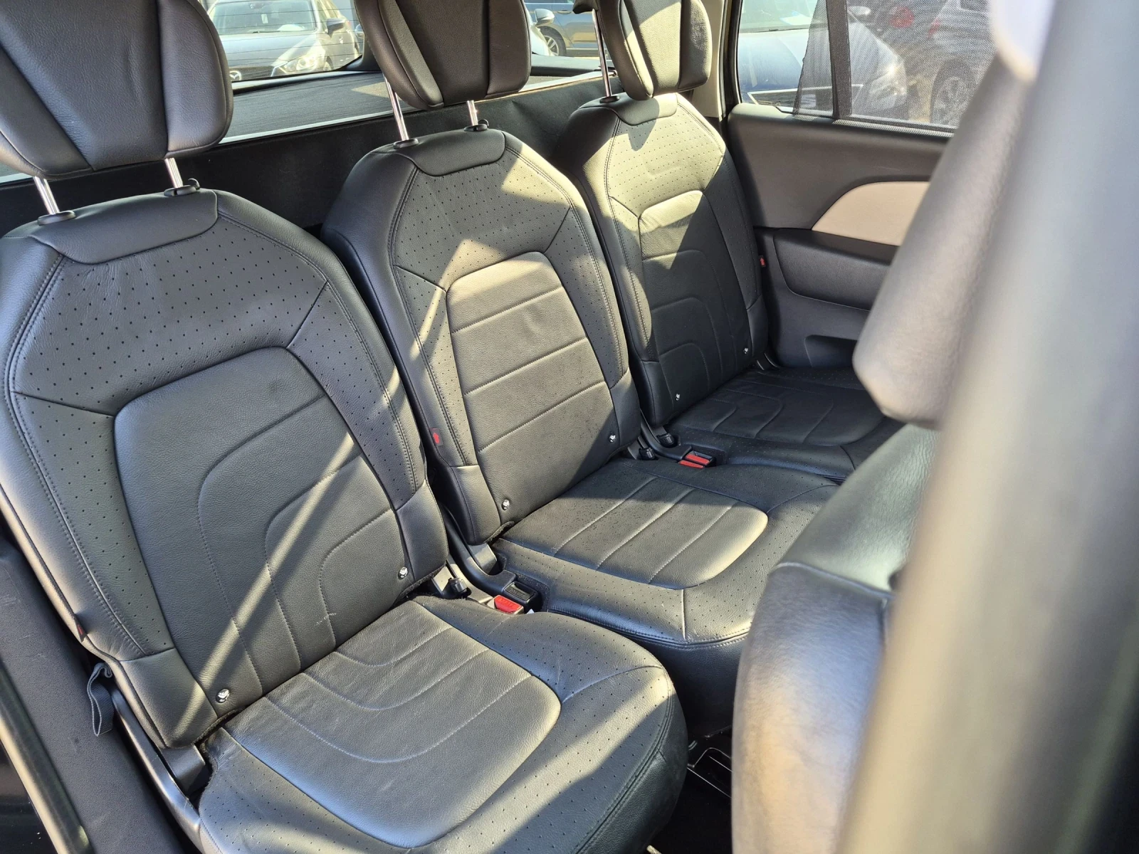 Citroen Grand C4 Picasso EXCLUSIVE 2.0HDI 150HP AUTOMATIC, снимка 17 - Автомобили и джипове - 53715317