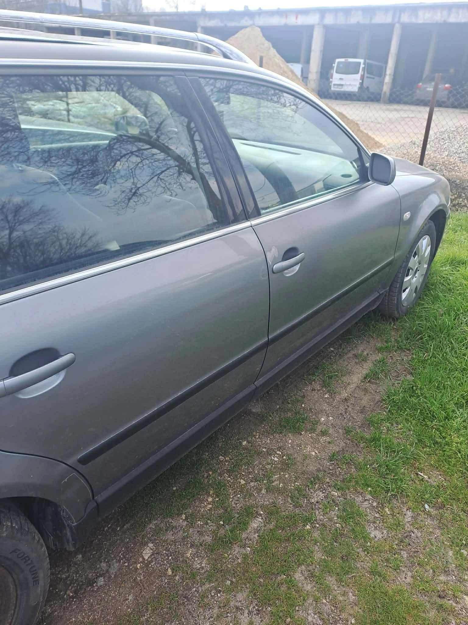 VW Passat, снимка 4 - Автомобили и джипове - 53898587