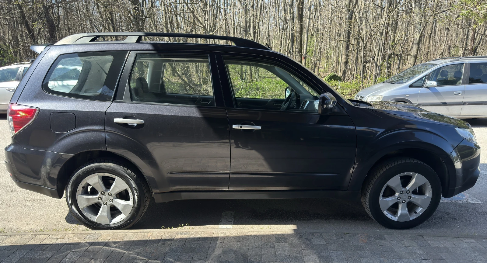 Subaru Forester 2.0D* AWD* Facelift* Вс. екстри* Лизинг* Бартер, снимка 3 - Автомобили и джипове - 54101256
