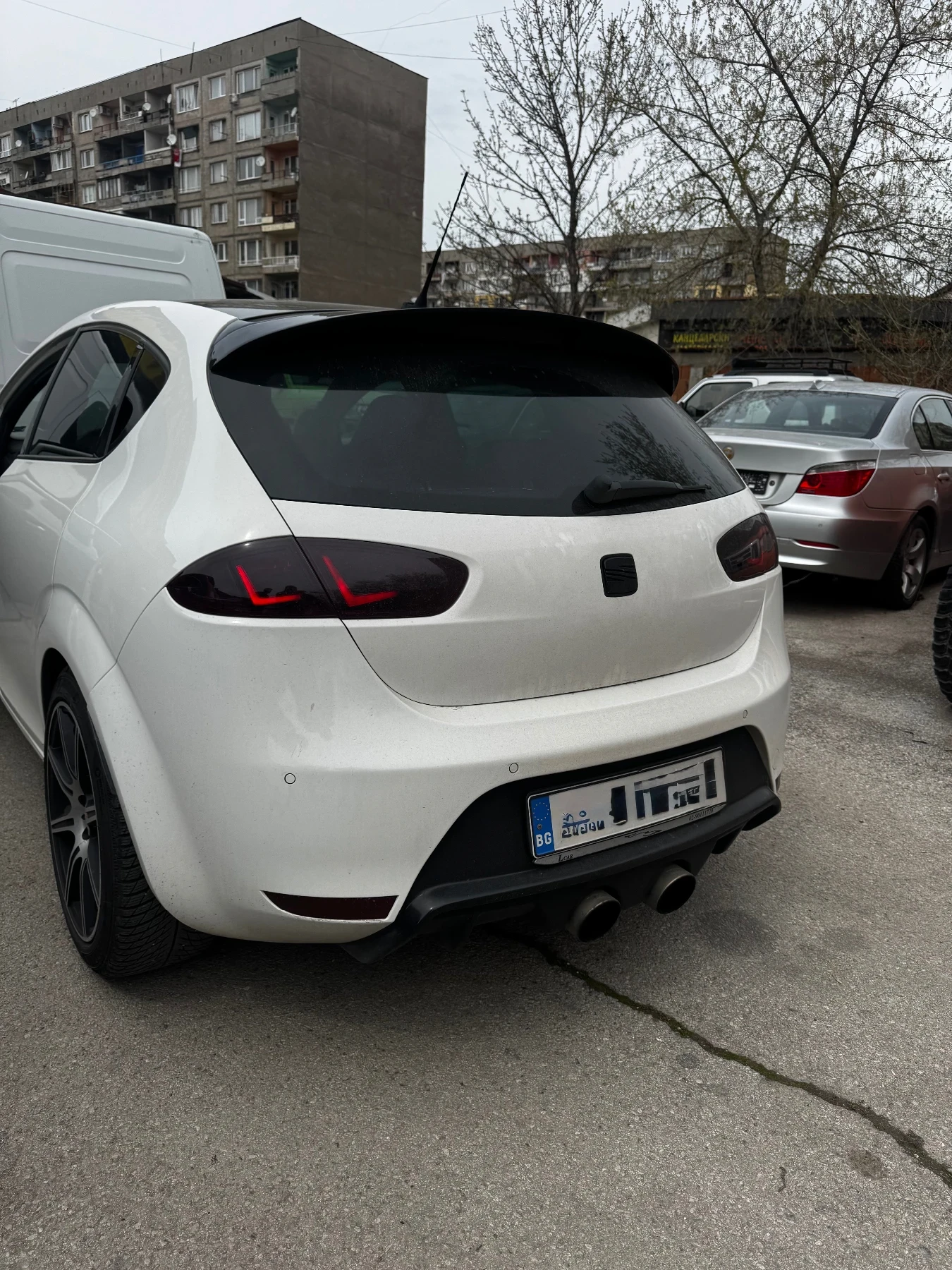 Seat Leon Cupra R310, снимка 10 - Автомобили и джипове - 54289859