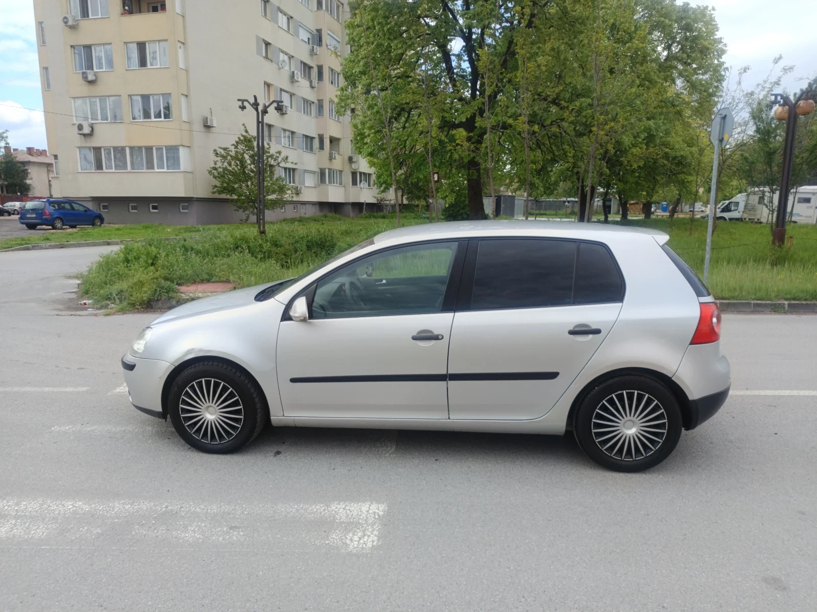 VW Golf 1.9 TDI-105, снимка 5 - Автомобили и джипове - 54381554