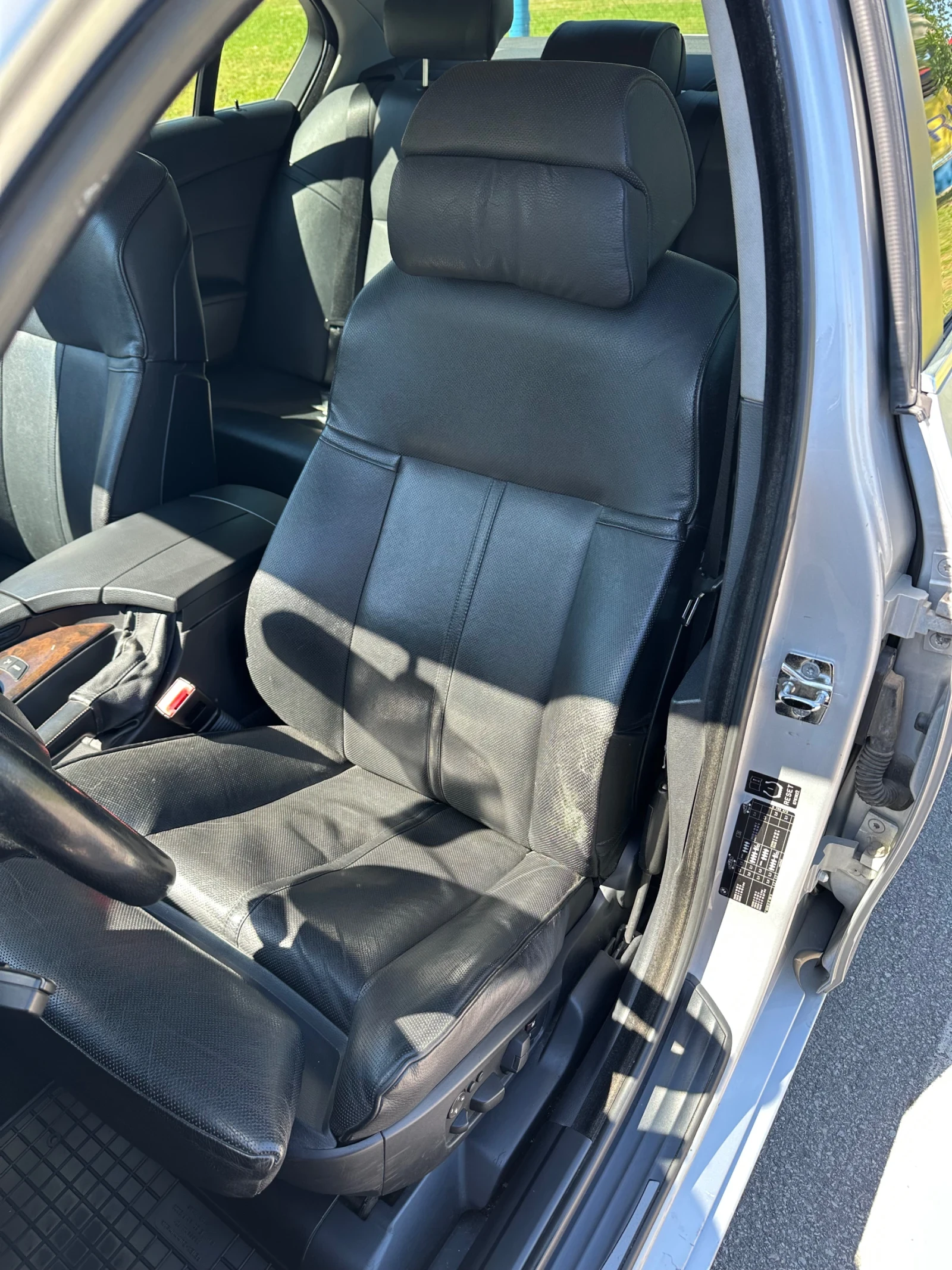 BMW 530 E60, снимка 12 - Автомобили и джипове - 54640651