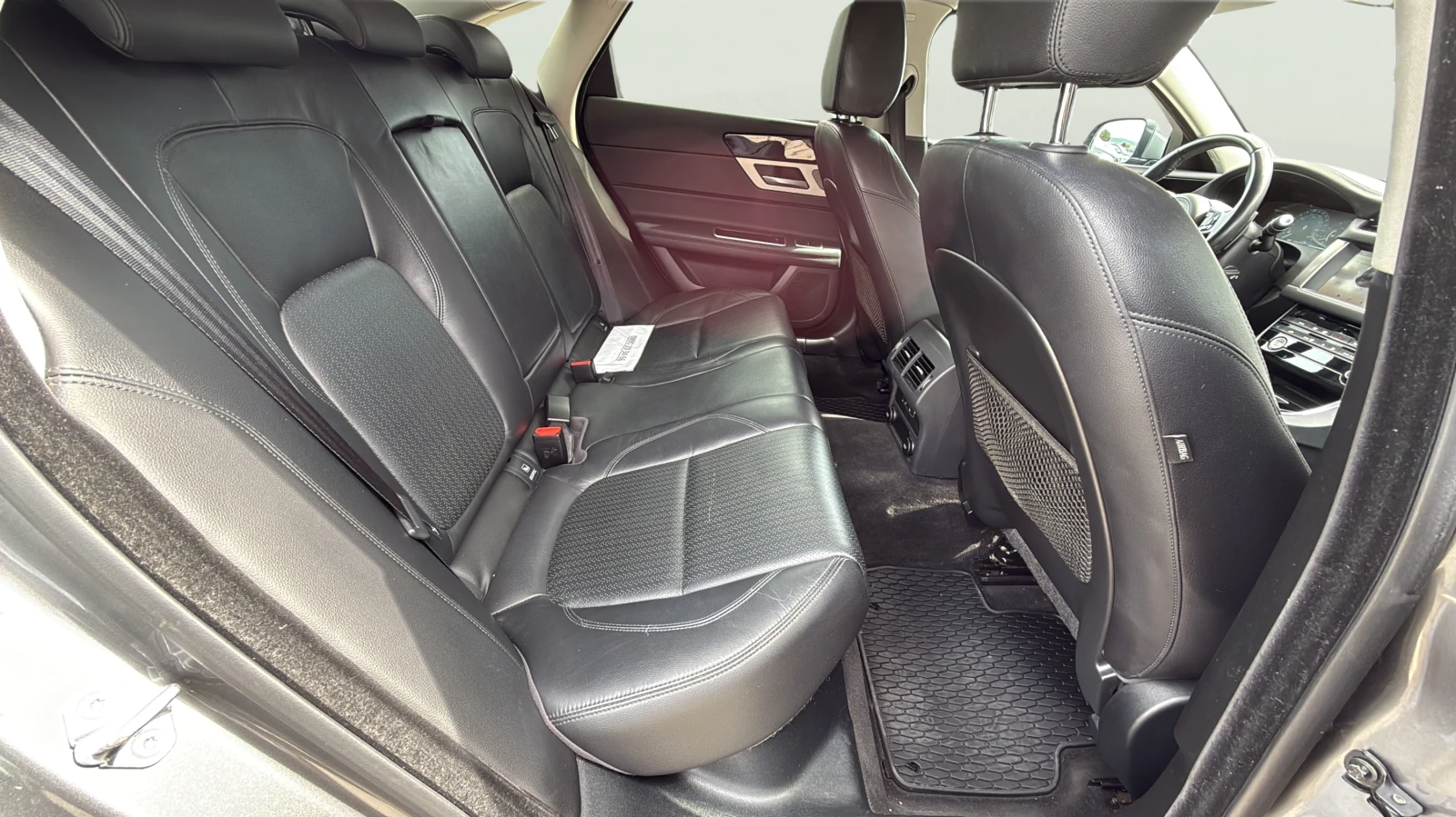 Jaguar Xf 3.0 V6 S/C, снимка 12 - Автомобили и джипове - 54906038