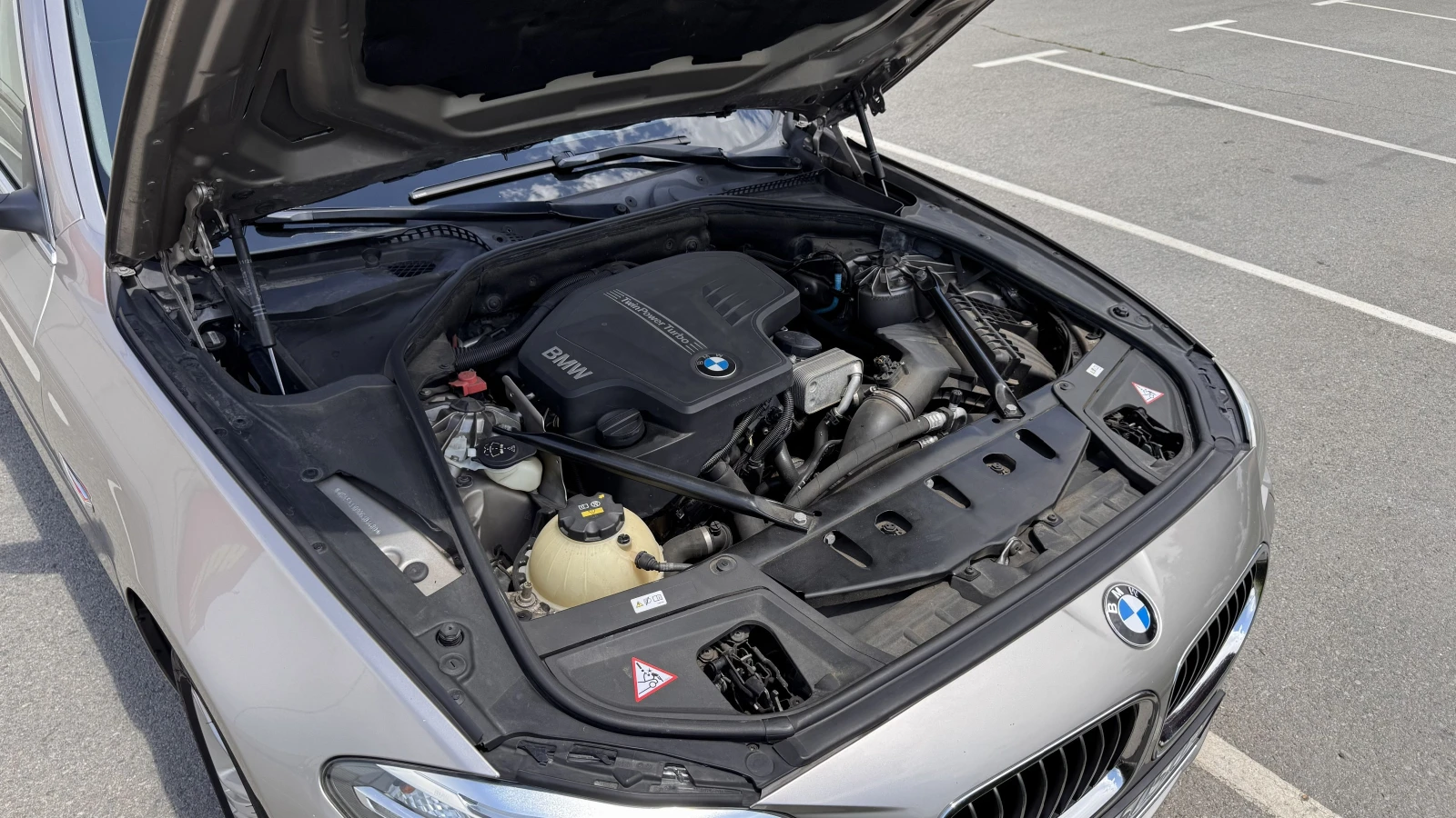 BMW 520 F10 LCI, снимка 14 - Автомобили и джипове - 55153596