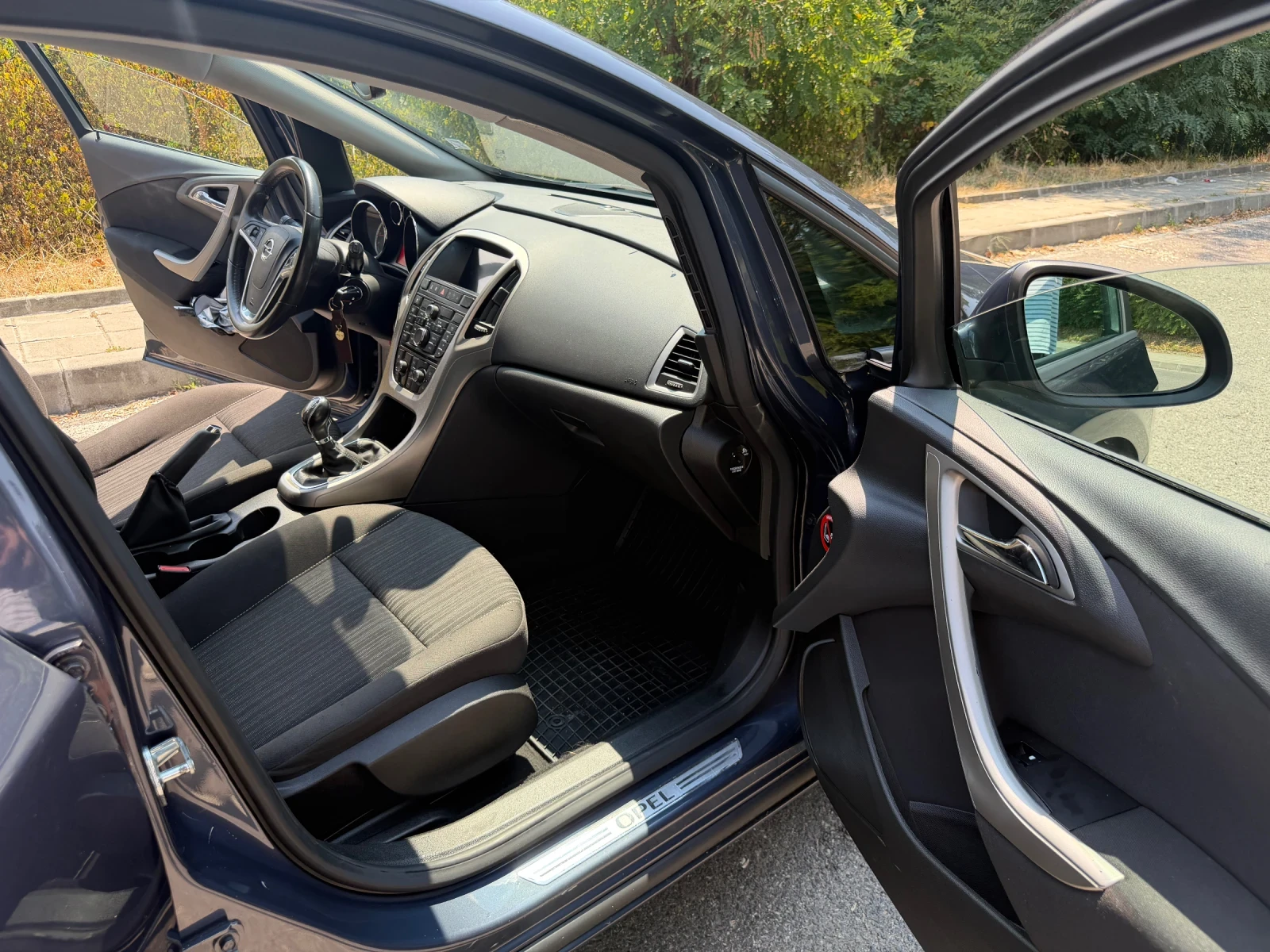 Opel Astra, снимка 9 - Автомобили и джипове - 55603693