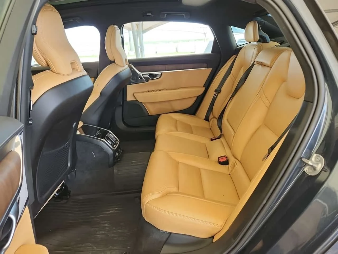 Volvo S90  ULTIMATE BRIGHT THEME / ДО БЪЛГАРИЯ , снимка 12 - Автомобили и джипове - 55628299