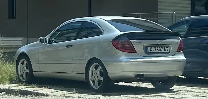 Mercedes-Benz C 220, снимка 3 - Автомобили и джипове - 55709338
