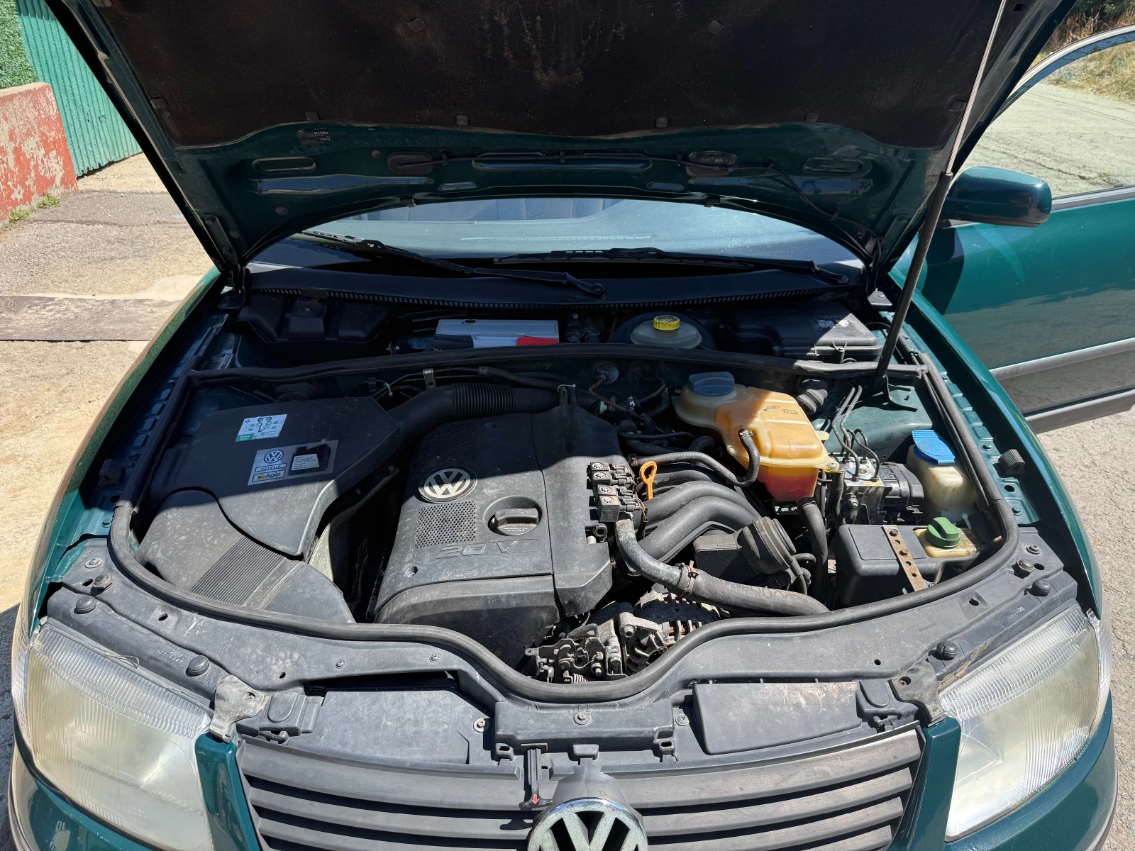 VW Passat 3B5, снимка 5 - Автомобили и джипове - 55710630