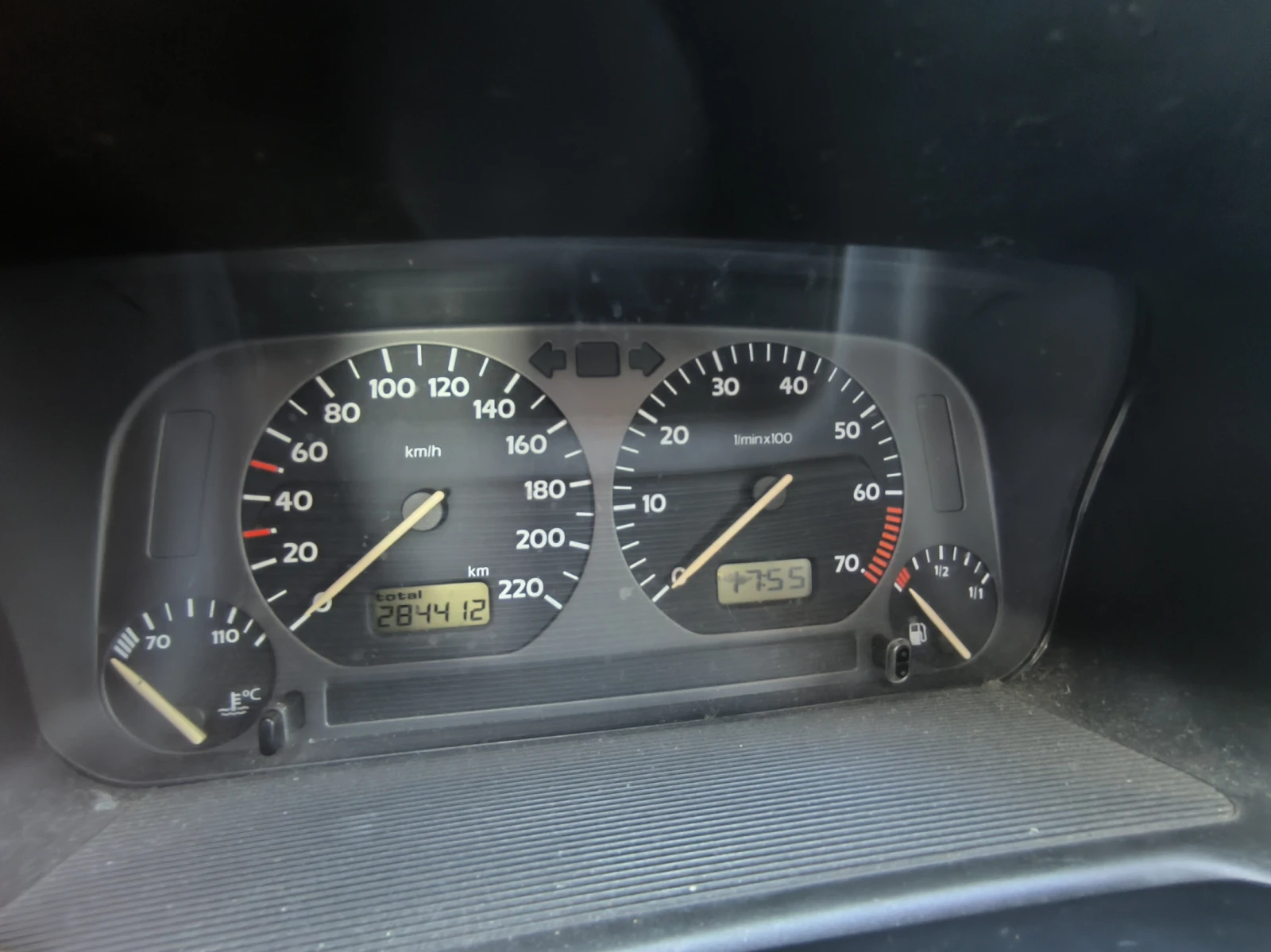 VW Vento GL, снимка 12 - Автомобили и джипове - 55779493