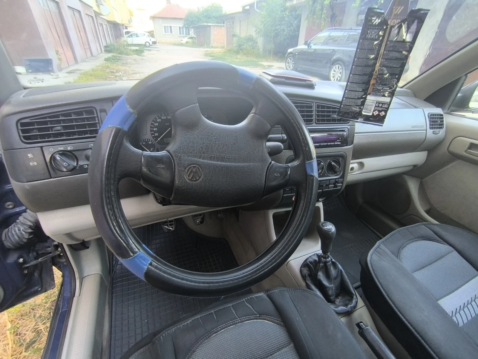 VW Vento GL, снимка 13 - Автомобили и джипове - 55779493