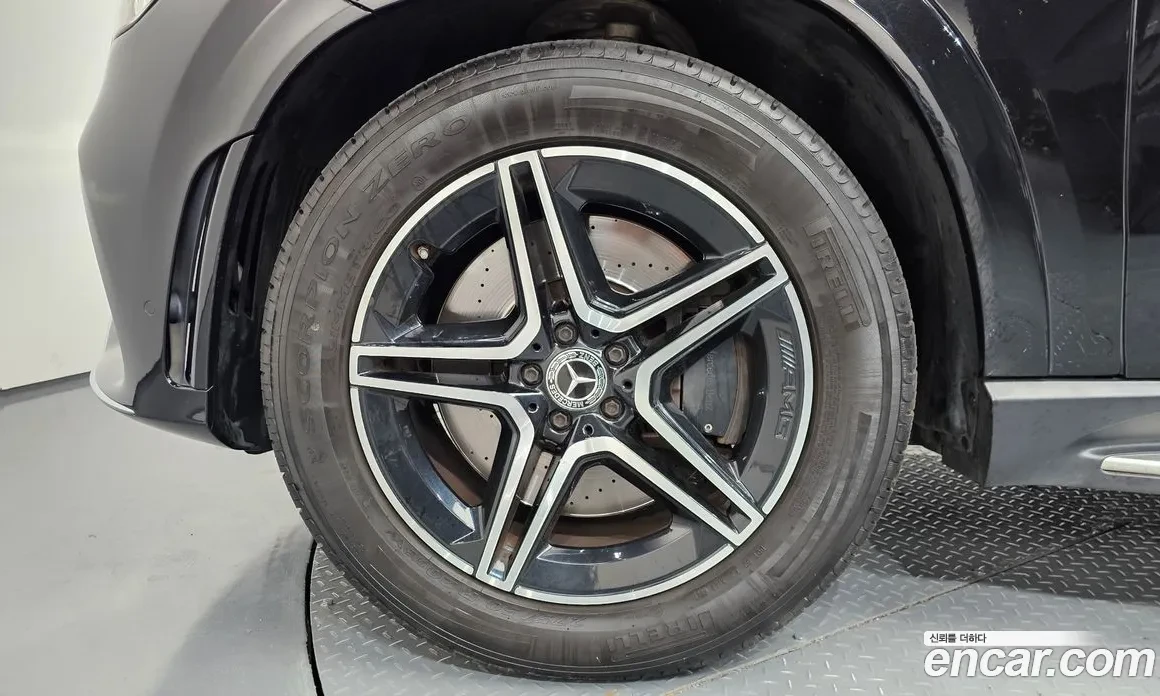 Mercedes-Benz GLE 450 AMG PKG | 4MATIC | PANO, снимка 6 - Автомобили и джипове - 55847856