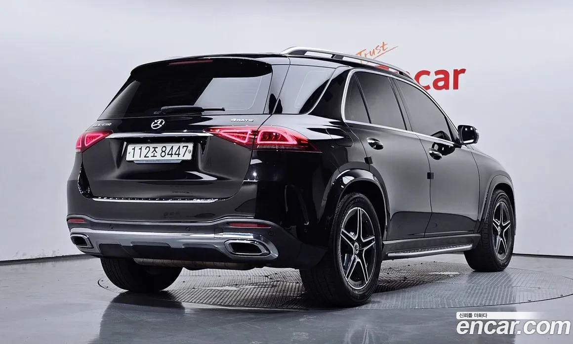 Mercedes-Benz GLE 450 AMG PKG | 4MATIC | PANO, снимка 2 - Автомобили и джипове - 55847856
