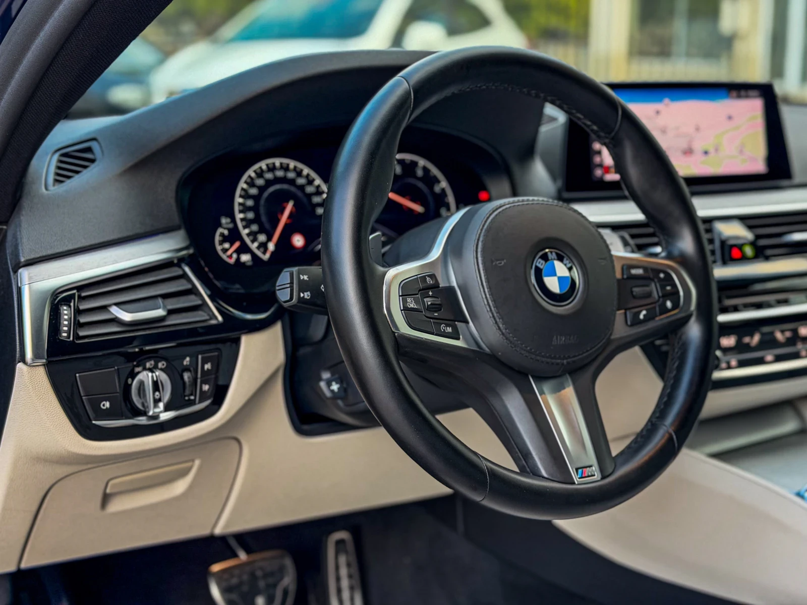 BMW 530 M550D* xD* DIGITAL* PANO* �������� 2 ��� | Mobile.bg � ����������� 10
