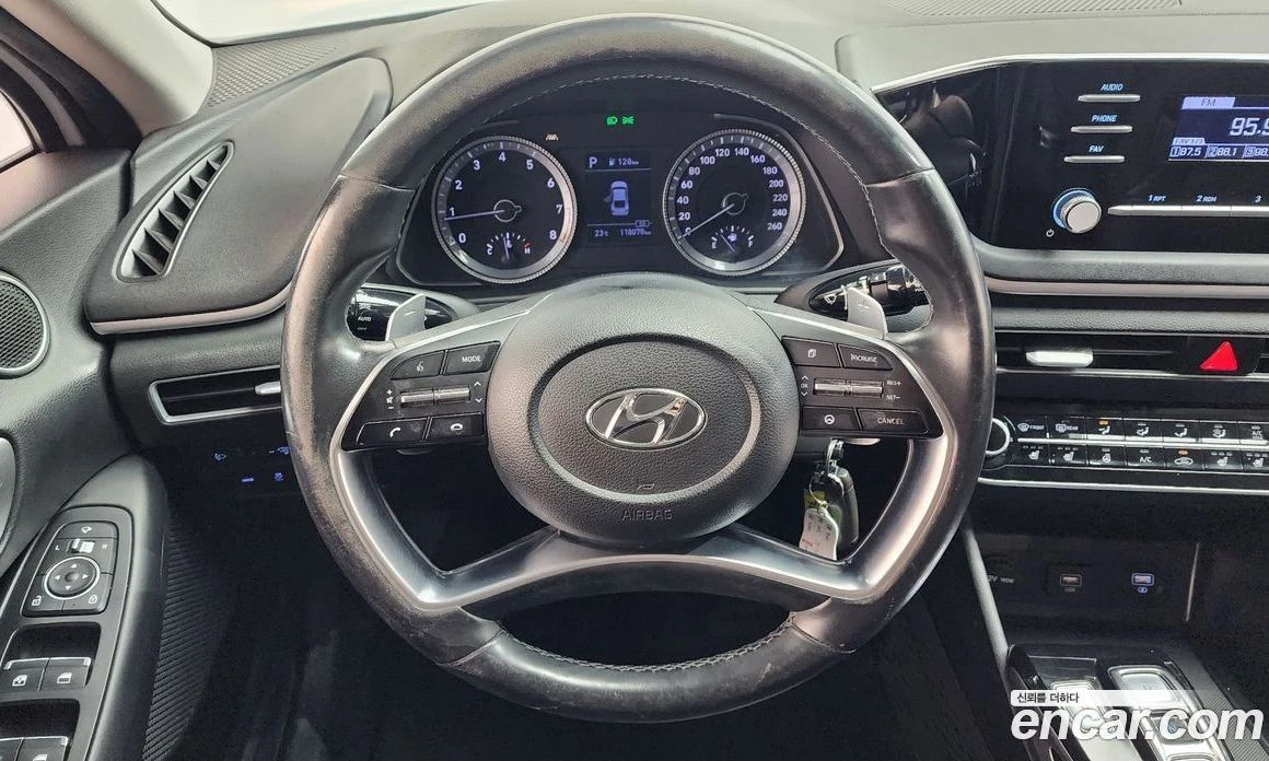 Hyundai Sonata 2.0 Smart, снимка 14 - Автомобили и джипове - 56155399