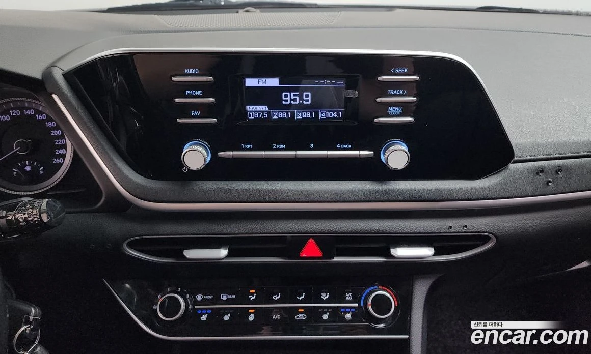 Hyundai Sonata 2.0 Smart, снимка 13 - Автомобили и джипове - 56155399