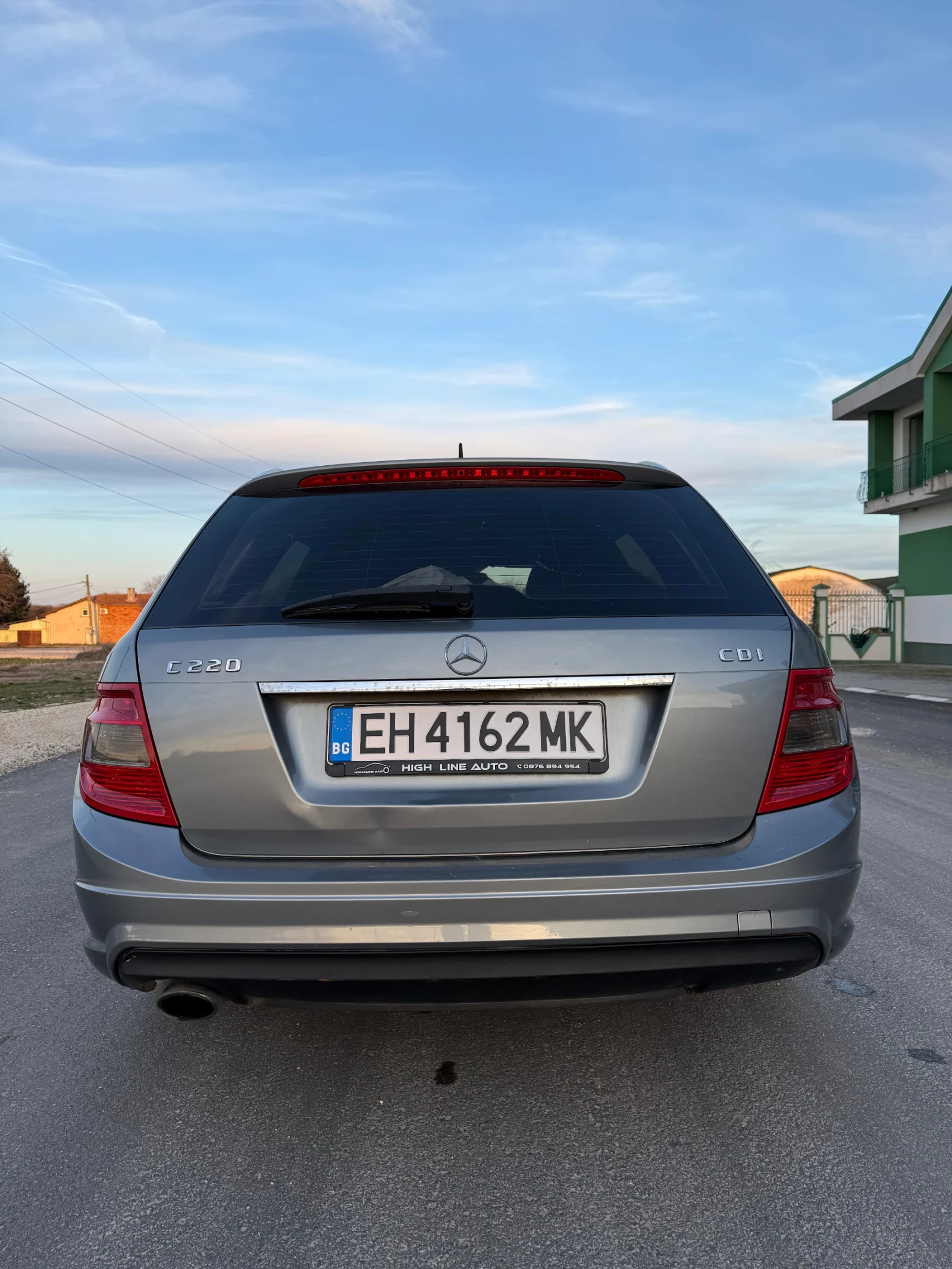 Mercedes-Benz C 220, снимка 4 - Автомобили и джипове - 56335676