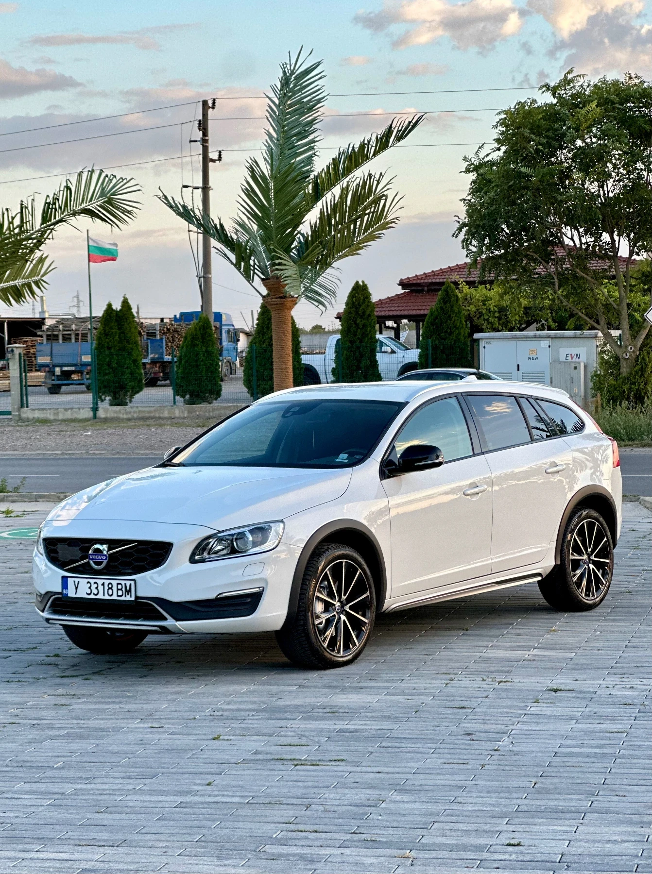 Volvo V60 Cross Country 2.0 D3 