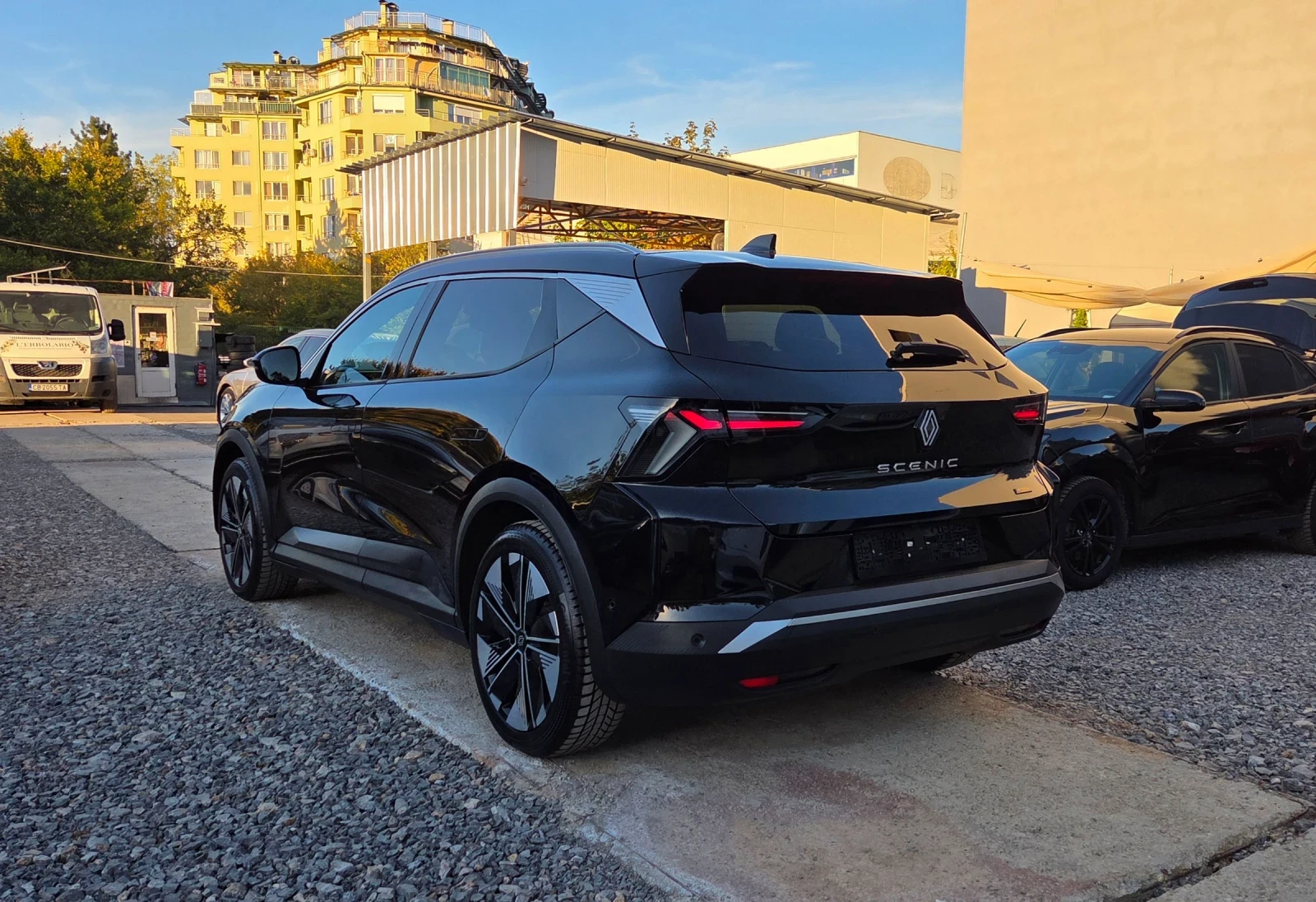 Renault Scenic 89kw, TECHNO, снимка 4 - Автомобили и джипове - 56363702