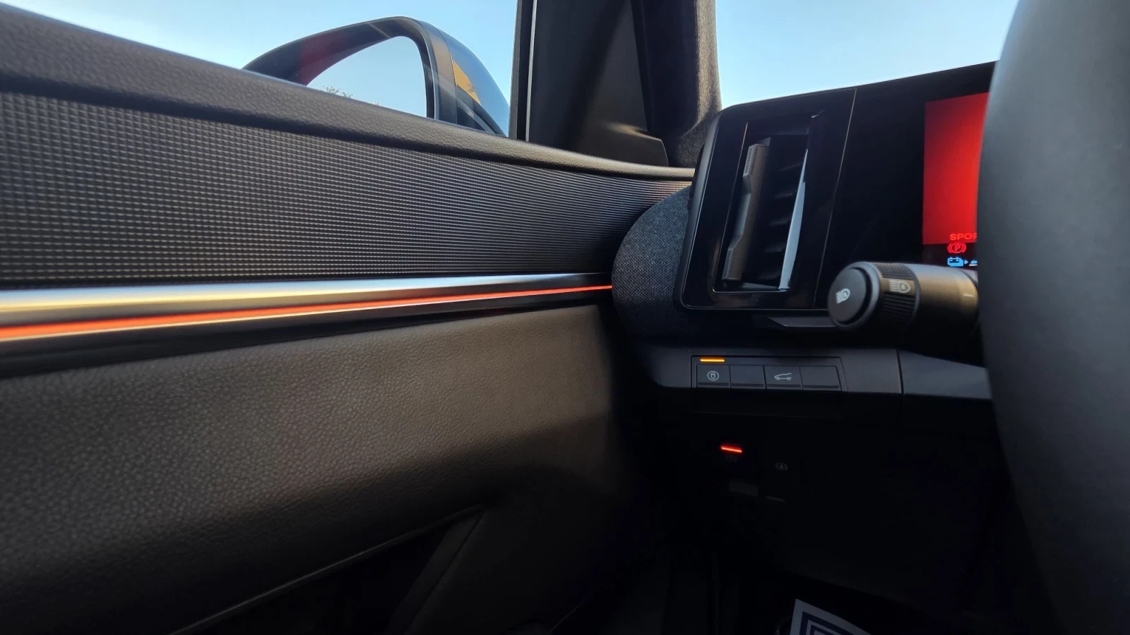 Renault Scenic 89kw, TECHNO, снимка 8 - Автомобили и джипове - 56363702