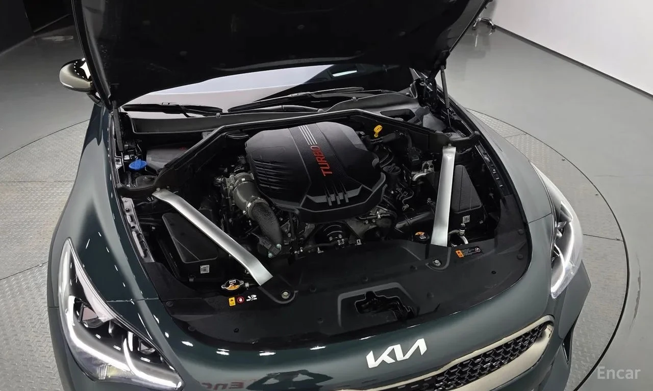 Kia Stinger * 3.3 GT ACRO EDITION * , снимка 6 - Автомобили и джипове - 56614720