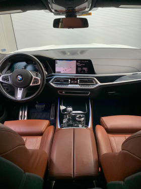 BMW X7 M50I/iX Drive/Individual/HUD/Bowers&Wilkins, снимка 13 - Автомобили и джипове - 44939767