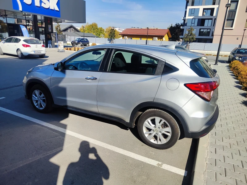 Honda Hr-v 1.6 EARTH DREAMS, снимка 2 - Автомобили и джипове - 48117743