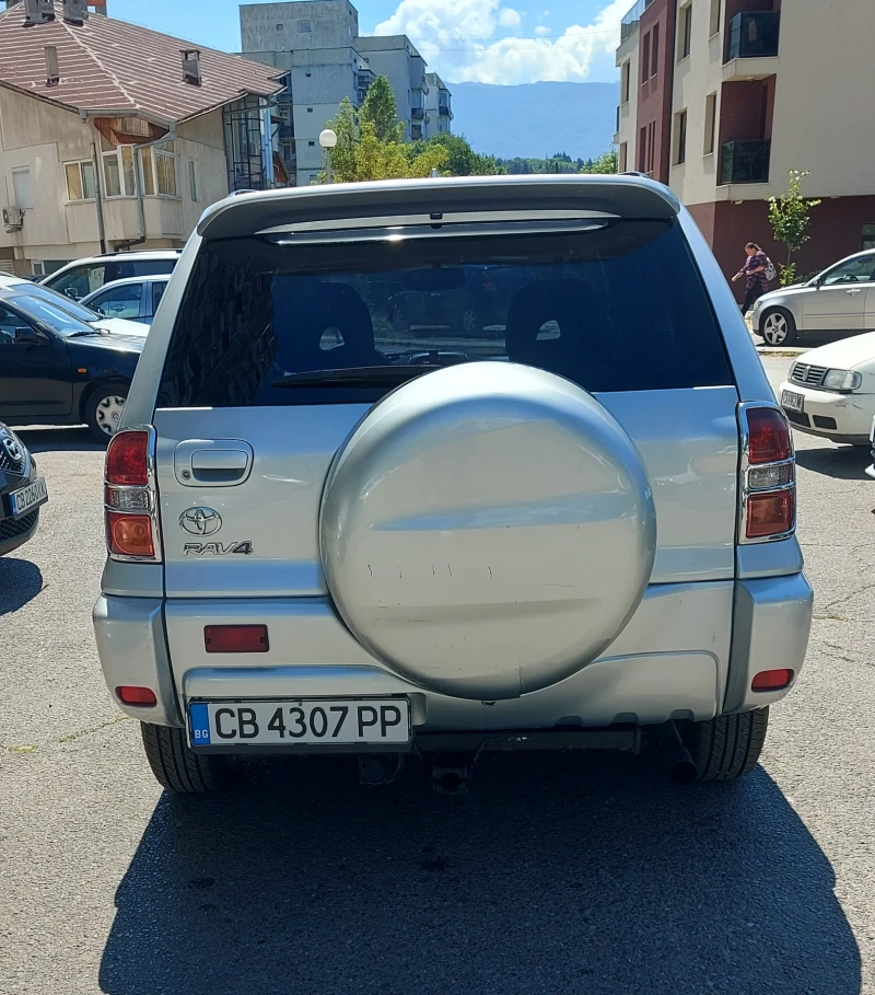 Toyota Rav4, снимка 4 - Автомобили и джипове - 49089829