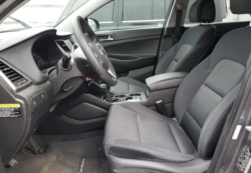 Hyundai Tucson, снимка 7 - Автомобили и джипове - 49085344