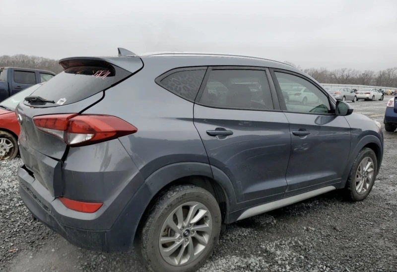 Hyundai Tucson, снимка 5 - Автомобили и джипове - 49085344