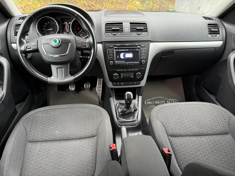 Skoda Yeti 1.6TDI* 4x4* NAVI* ПОДГРЕВ* , снимка 9 - Автомобили и джипове - 52583577