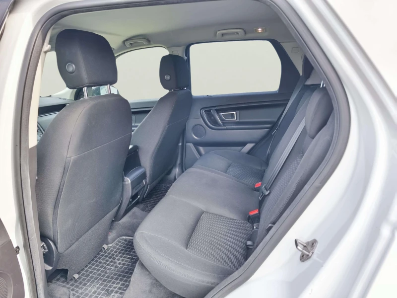 Land Rover Discovery Sport 2.0, снимка 8 - Автомобили и джипове - 53268490