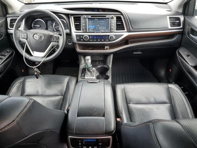 Toyota Highlander, снимка 6 - Автомобили и джипове - 47415455