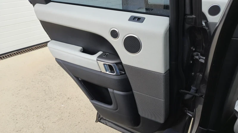 Land Rover Range Rover Sport 292к.с. 3.0d СМЕНЕН ДВИГАТЕЛ, снимка 8 - Автомобили и джипове - 52697711