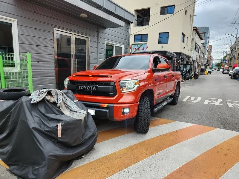 Toyota Tundra 5.7