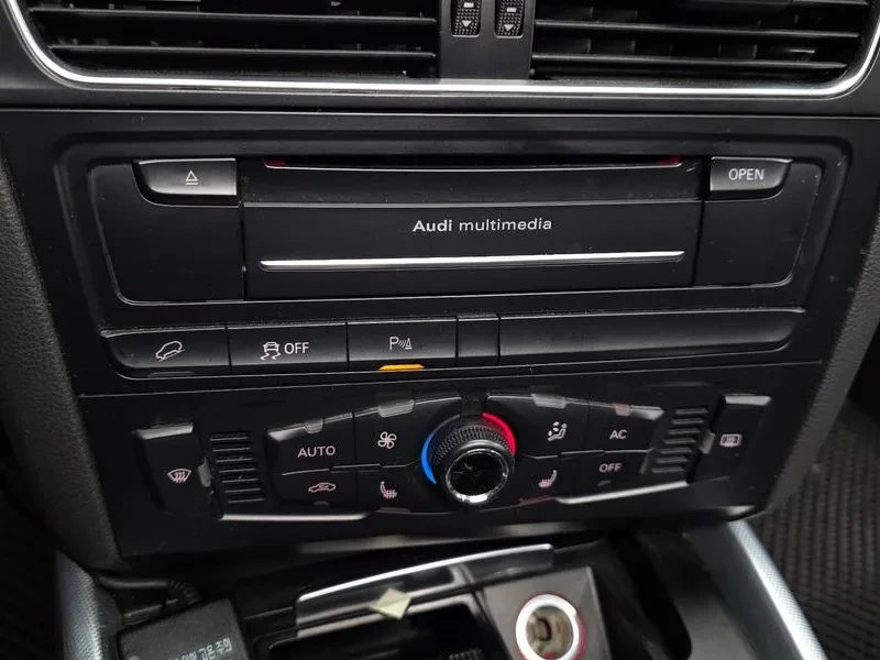 Audi Q5 2.0 TDI Quattro, снимка 16 - Автомобили и джипове - 55129973