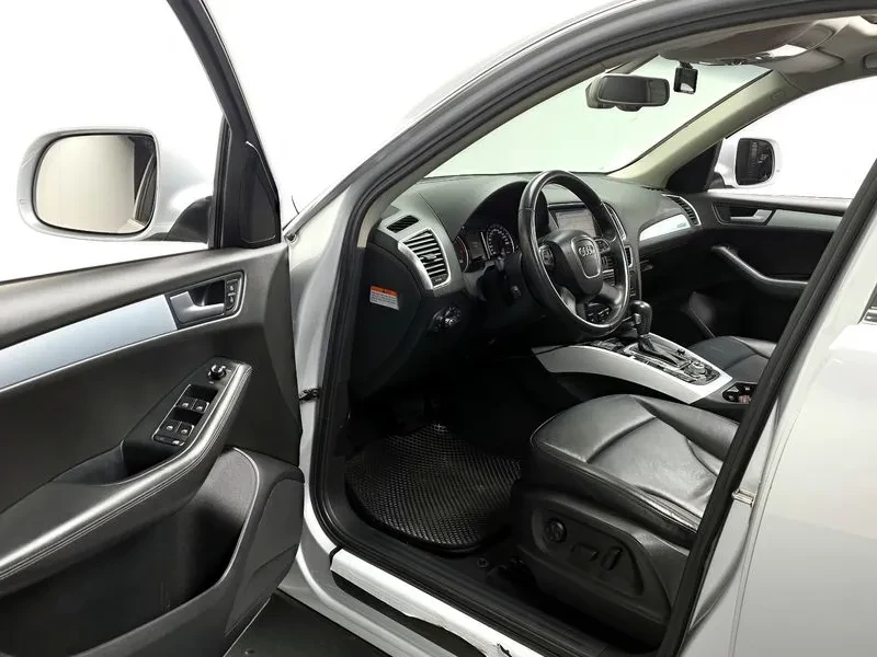 Audi Q5 2.0 TDI Quattro, снимка 10 - Автомобили и джипове - 55129973