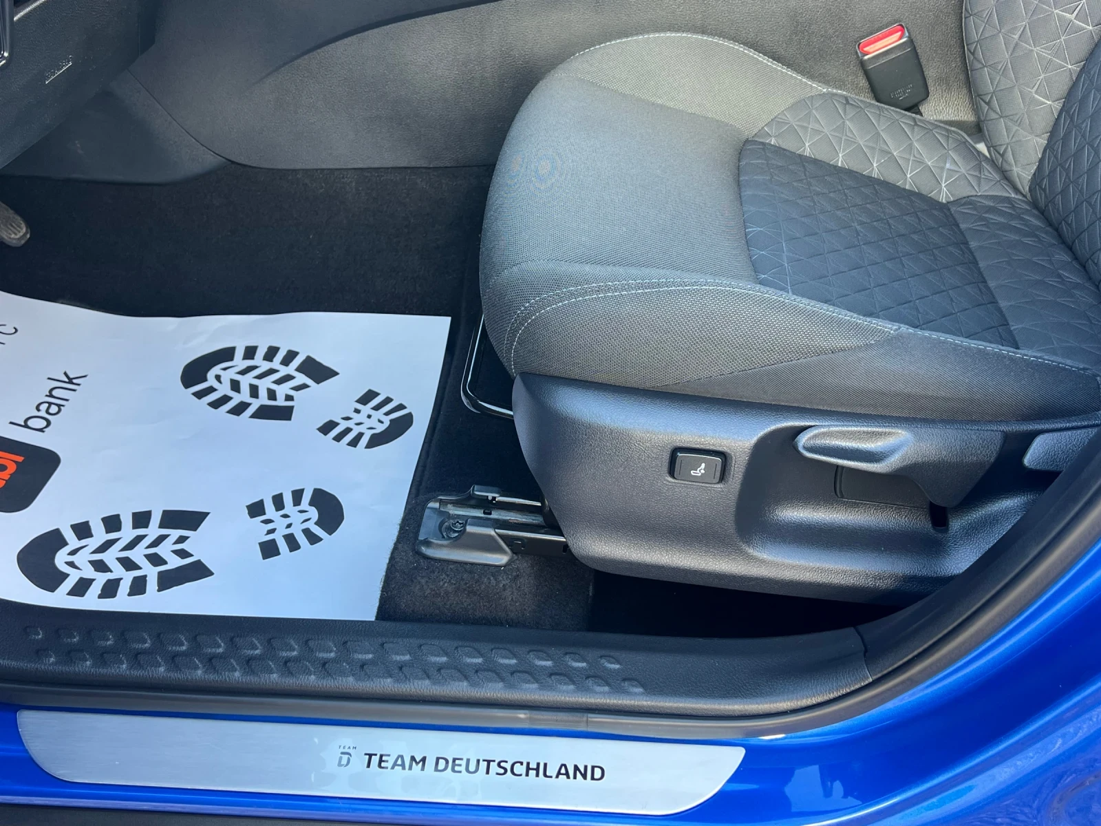 Toyota C-HR 2.0 HYBRID 184K.C BI COLOR LED  | Mobile.bg   14