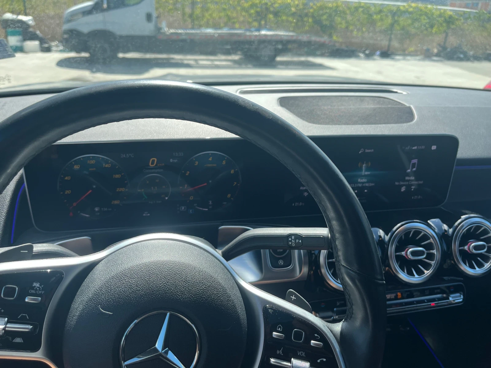 Mercedes-Benz GLB 250 - изображение 9