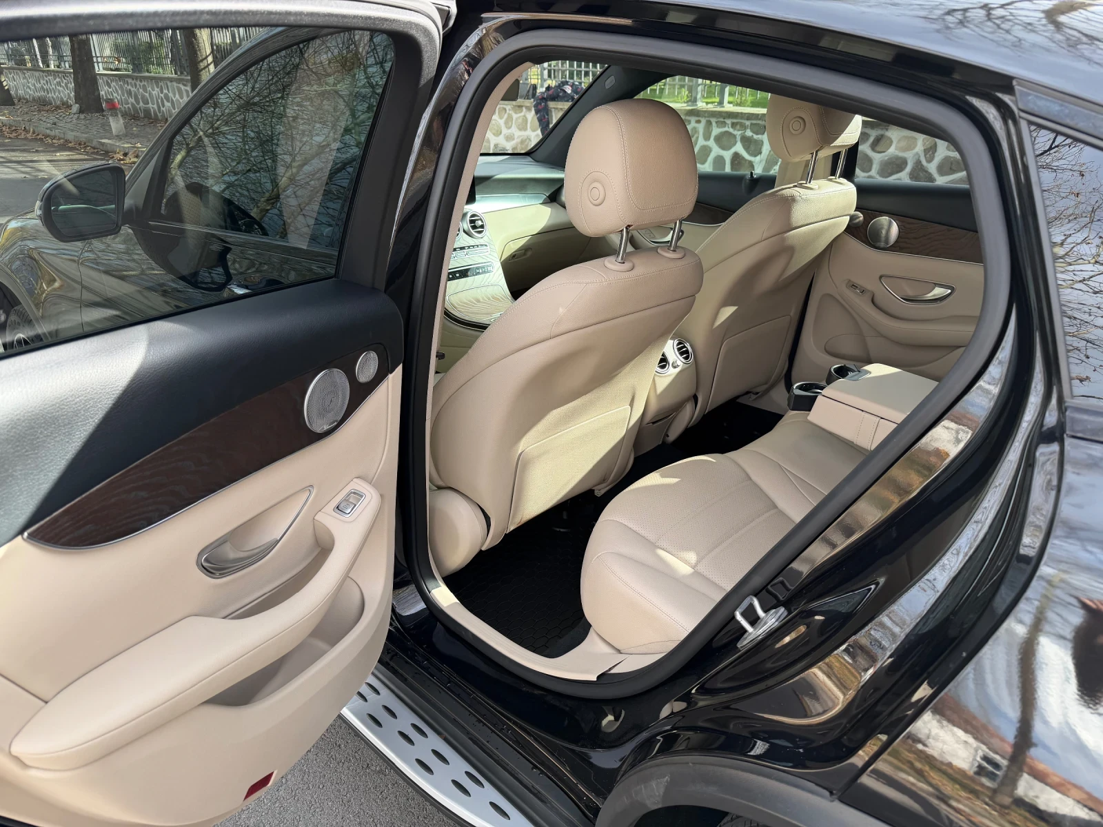 Mercedes-Benz GLC 300 Amg line* Coupe* Burmeister* Headup* Шибедах* 4mat - изображение 10