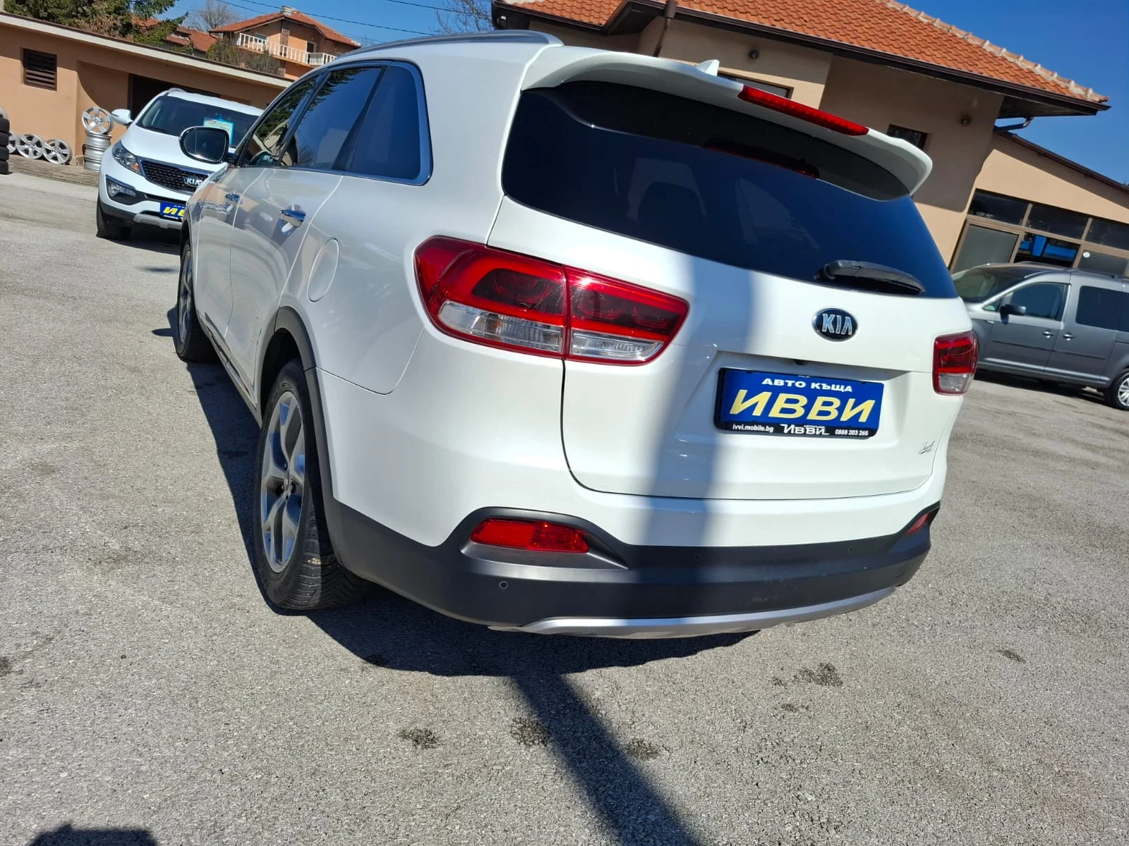Kia Sorento 2.2 CRDI  * УНИКАЛЕН * , снимка 3 - Автомобили и джипове - 53843954