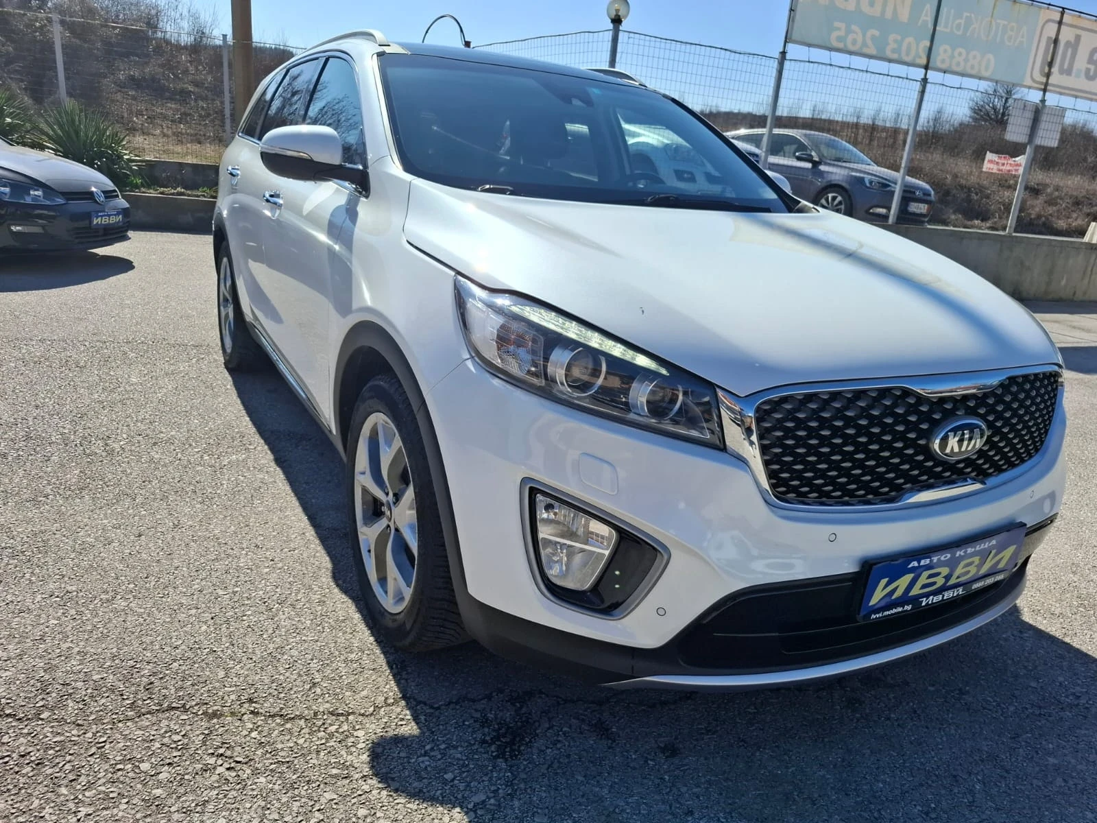 Kia Sorento 2.2 CRDI  * УНИКАЛЕН * , снимка 14 - Автомобили и джипове - 53843954