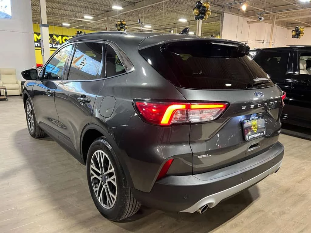 Ford Escape * SEL LEATHER SEAT NAVIGATION HEATED SEAT * CARFAX, снимка 5 - Автомобили и джипове - 53848925